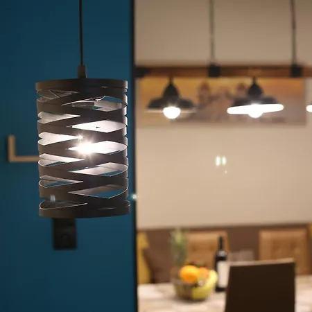 Loutraki Home * לוטראקי