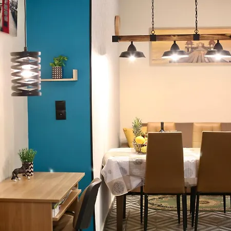 Loutraki Home דירה