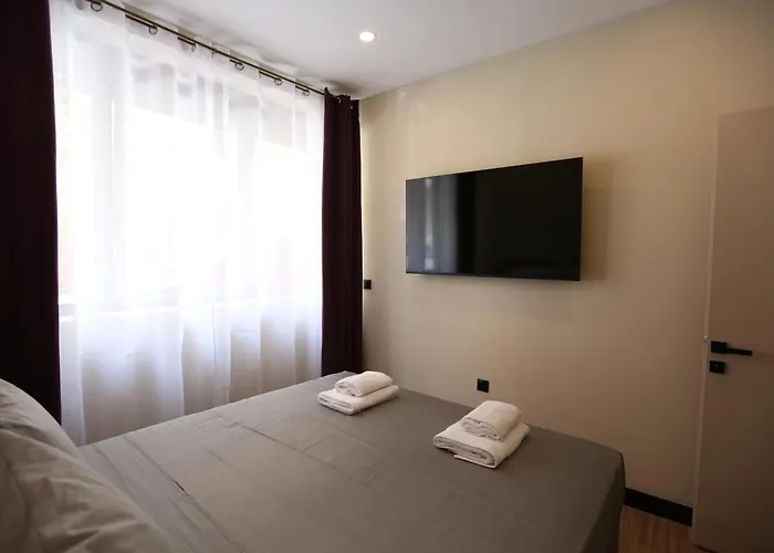 Loutraki Home Лоутраки